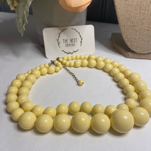 Vintage 2 Layer Pastel Yellow Oversized Pearls - Picture 5 of 6